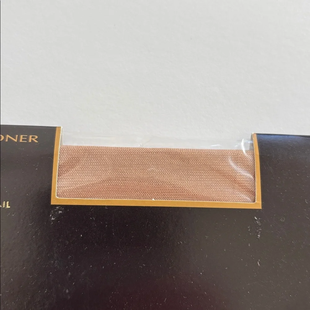 Vintage Donna Karan Ultra Sheer‎ Toner DK Nude Pantyhose Hosiery OOC10 Small NEW